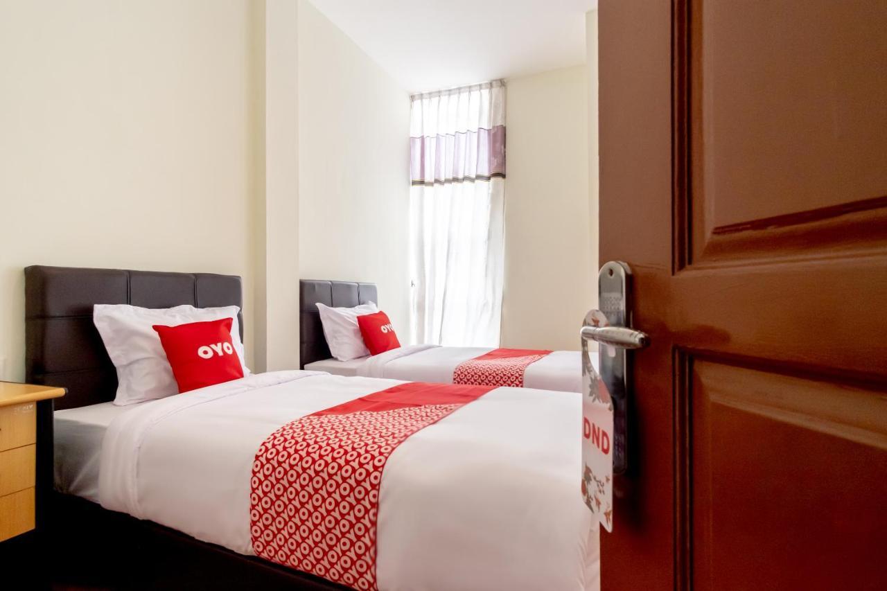 Oyo 1940 Cendana Syariah Hotel 2*